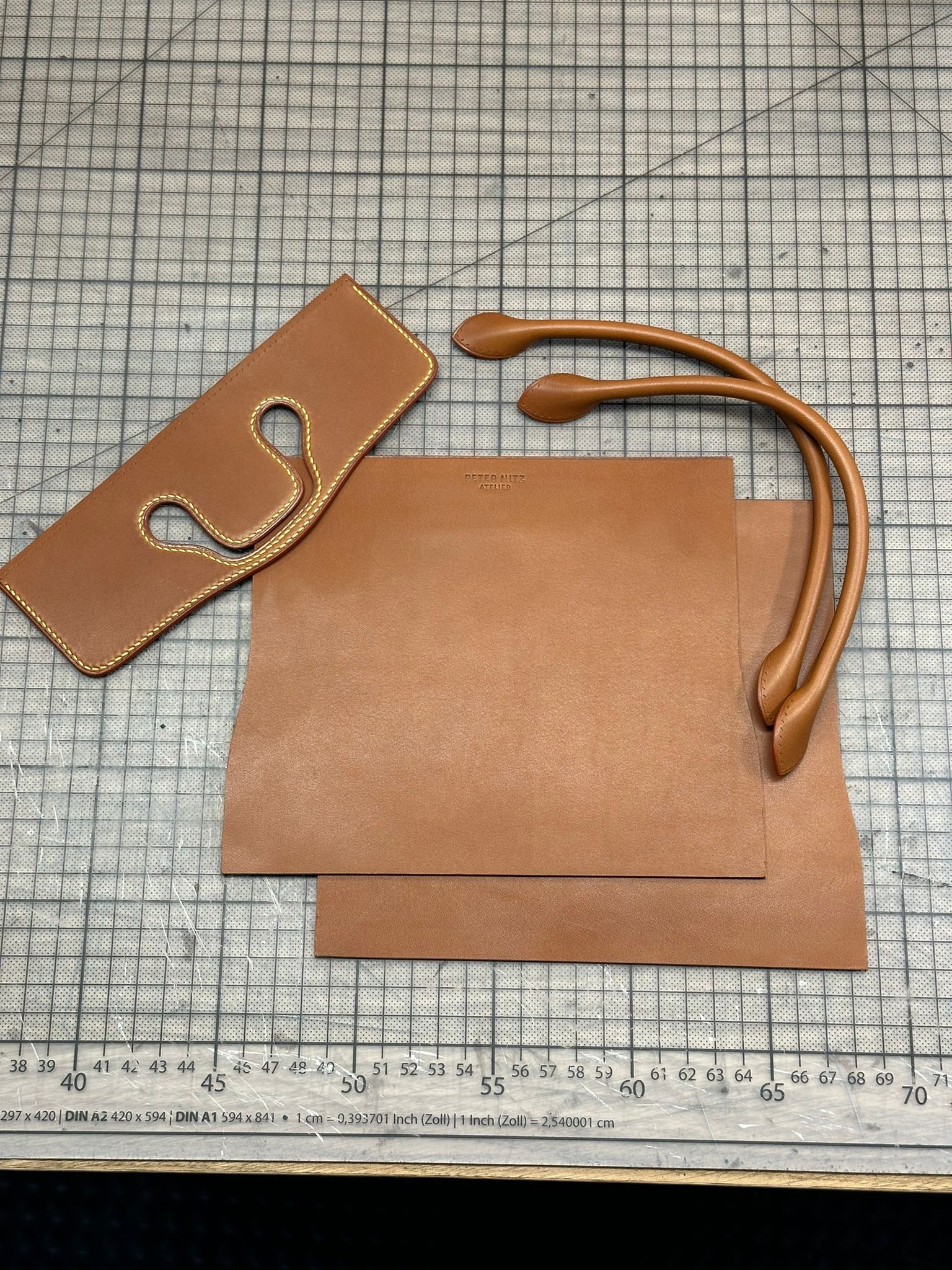 Novonappa® Fauve Dream Bag handcrafted by Peter Nitz