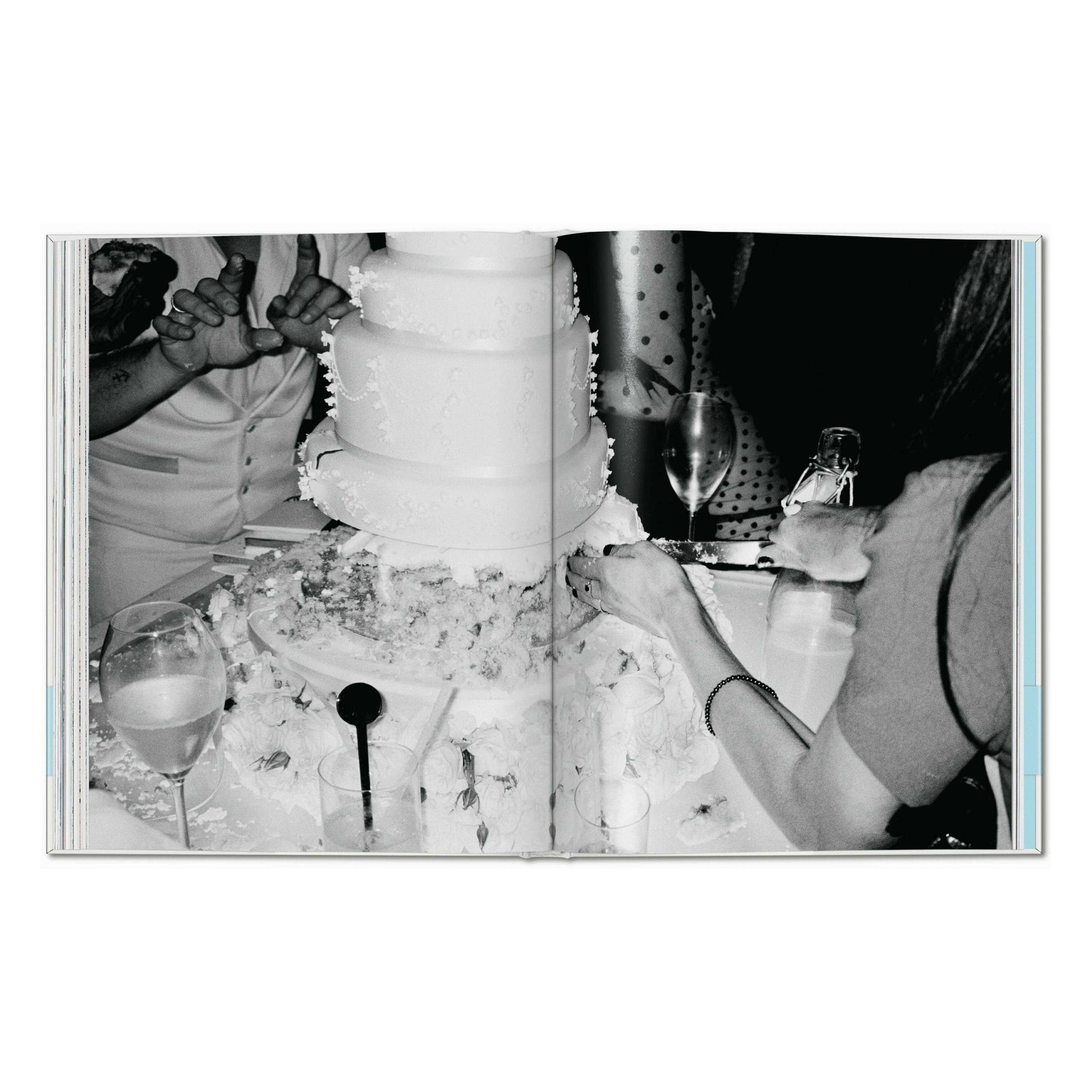 Mario Testino. I Love You. A celebration of weddings (German, French, English)