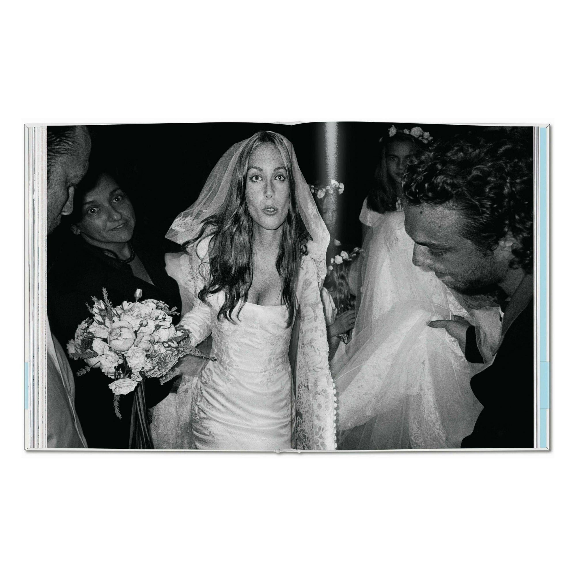 Mario Testino. I Love You. A celebration of weddings (German, French, English)